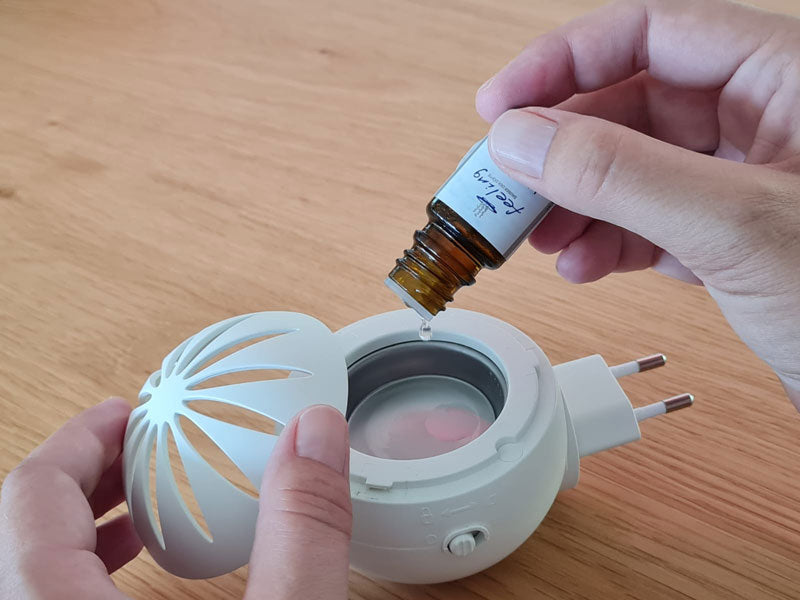 Aromadiffuuseri pistorasiaan TARJOUS