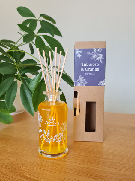 Rottinkitikut tuoksumaljakkoon