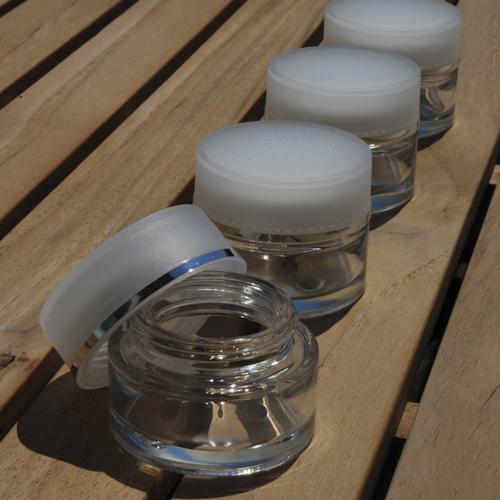 Kosmetiikka - lasipurkit