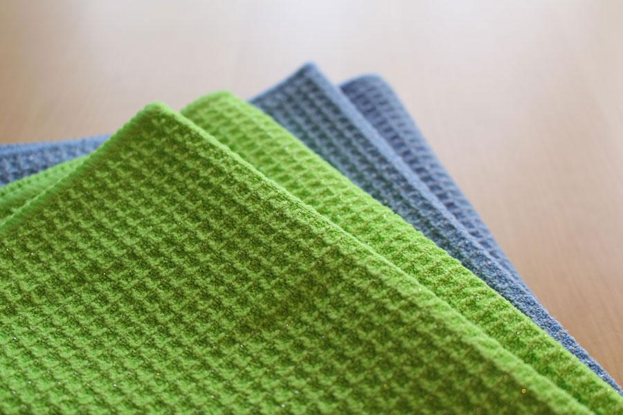 Mikrokuituliina Universal hopealangalla